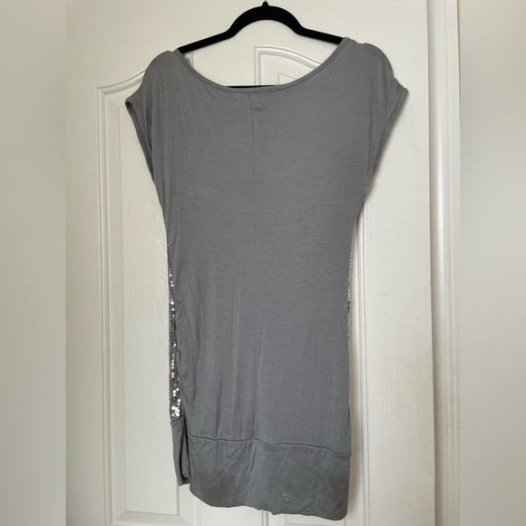 Sequence Top - Picture 2 of 4